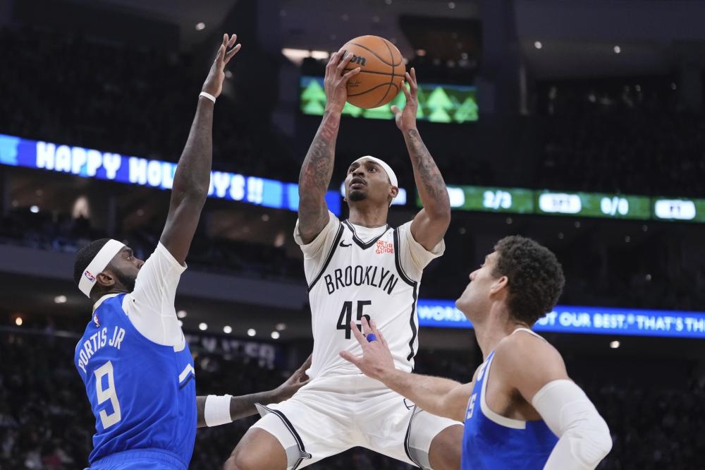 前四仅差两 前四仅差两