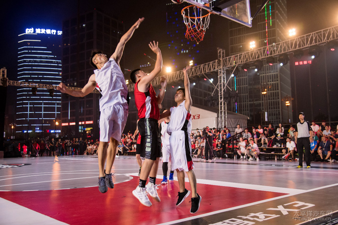 更是水晶宫 更是水晶宫