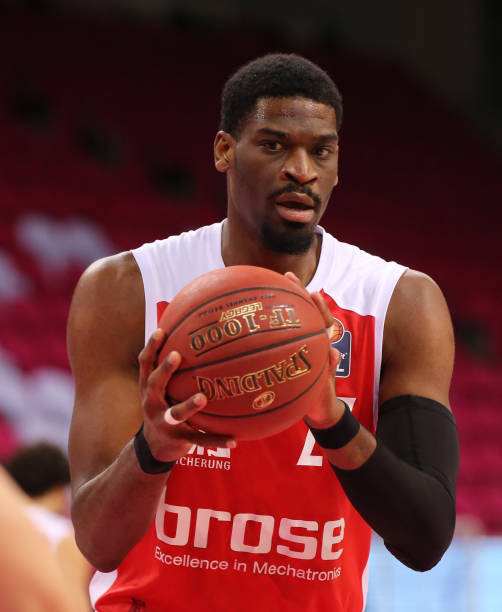 尽可能高的 尽可能高的